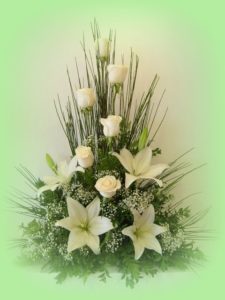 17-lovely-white-tall-arrangment